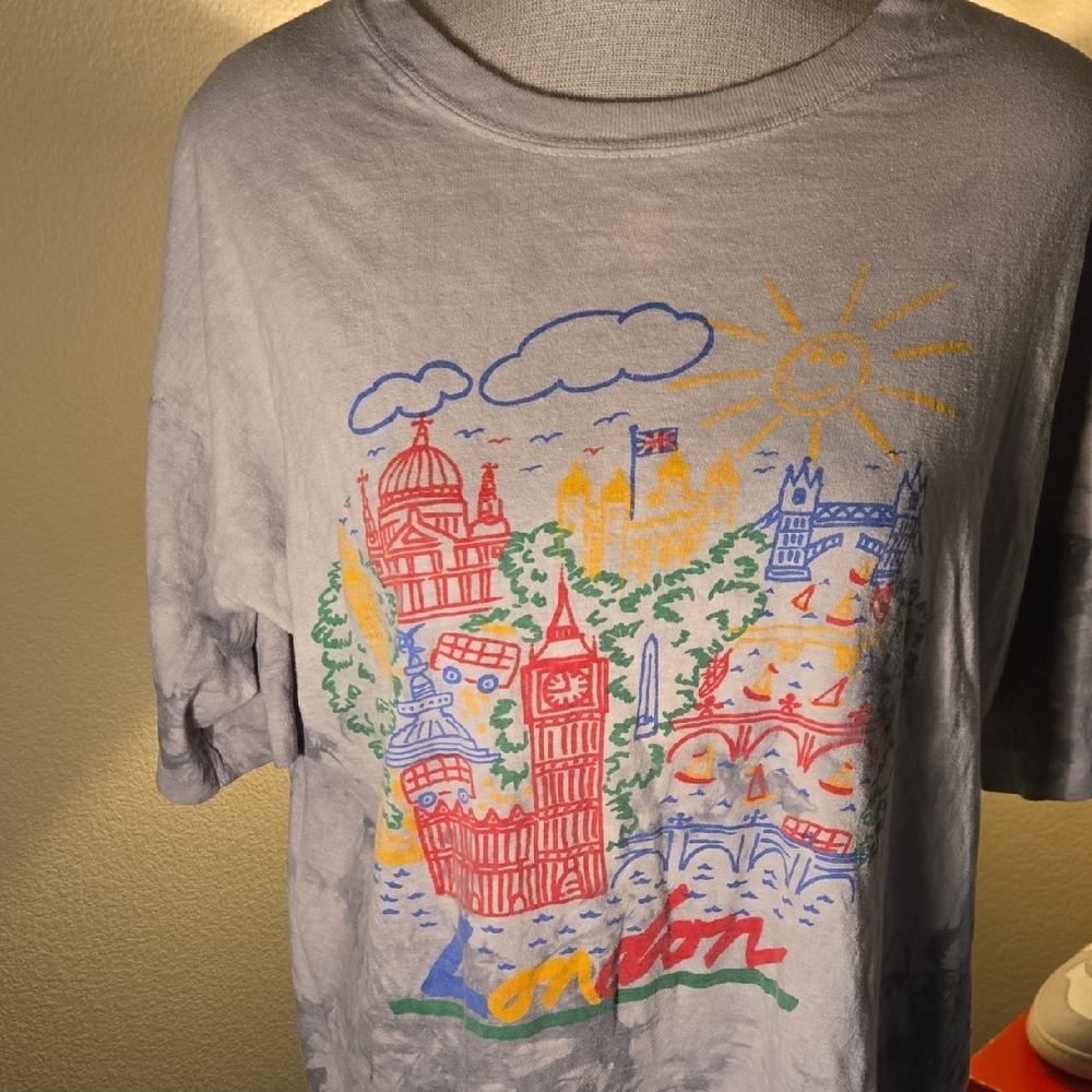 Vintage Single Stitch Gtey‎ T- Shirt Featuring A Colorful London Graphic